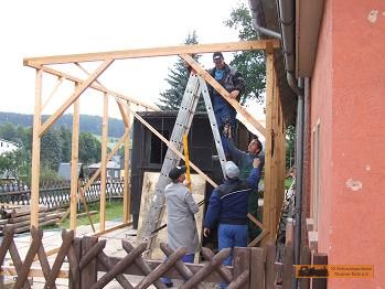 der vordere Giebel ist fast fertig