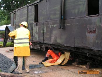 Da muss der ICH wieder selbst Hand anlegen! � J. Reuter