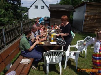 Mittagessen f�r alle mu� sein, und war LECKER!!!