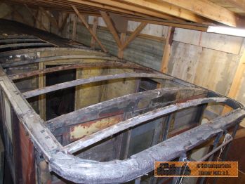 Das Dach wehrt sich gegen den Abbau.