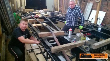 Moriz schraubt schon.