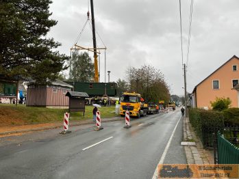 Zum letzten Mal h&auml;ngt unser Packwagen am Hacken.