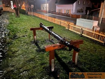 Das Joch f�r die Kuppelstangen.