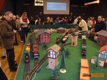 Die Gartenbahn mit Teilen von Siegfried Haase und Daniel Grosse.