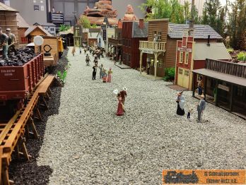 The Mainstreet of Little Town 2025