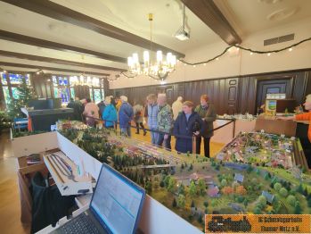 Sp&auml;ter sind auch mehr G&auml;ste gekommen.